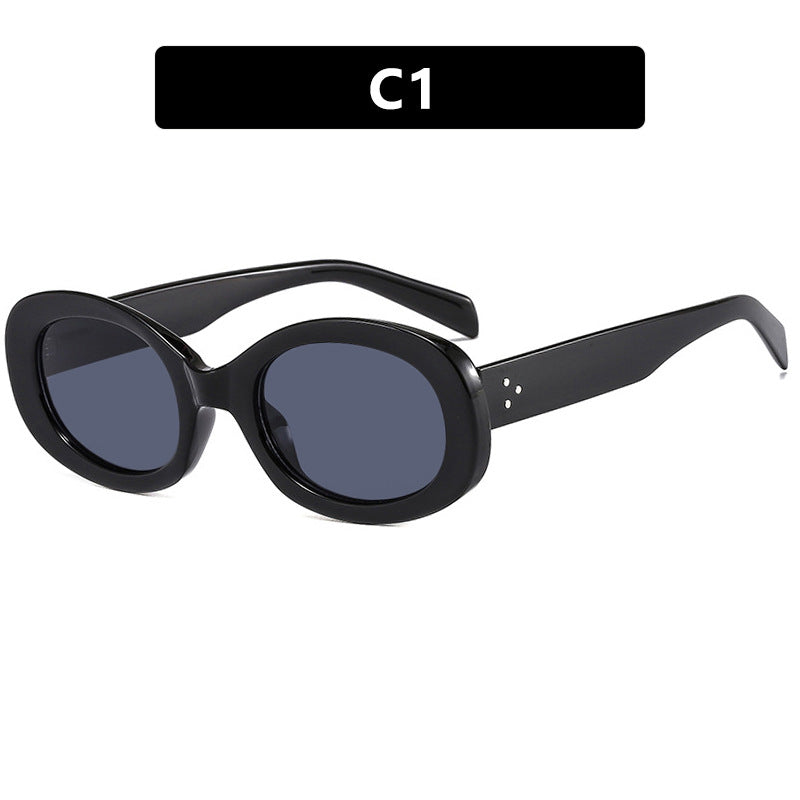 Ladies fashionable sunglasses in elegant oval design with sturdy frame Kalsten