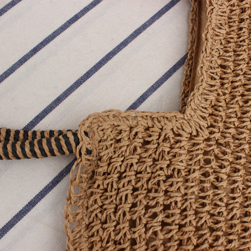 Handmade straw shoulder bag with structured design Kalsten