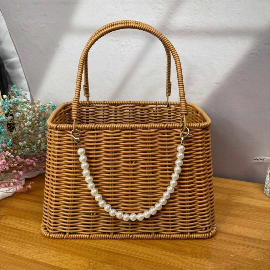 Women's stylish rattan container with pearl handle Kalsten