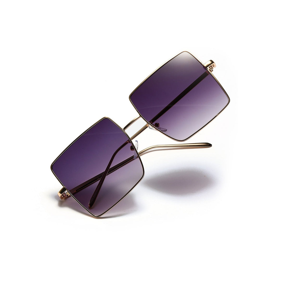 Women's Square Sunglasses with an Elegant Frame Construction Kalsten