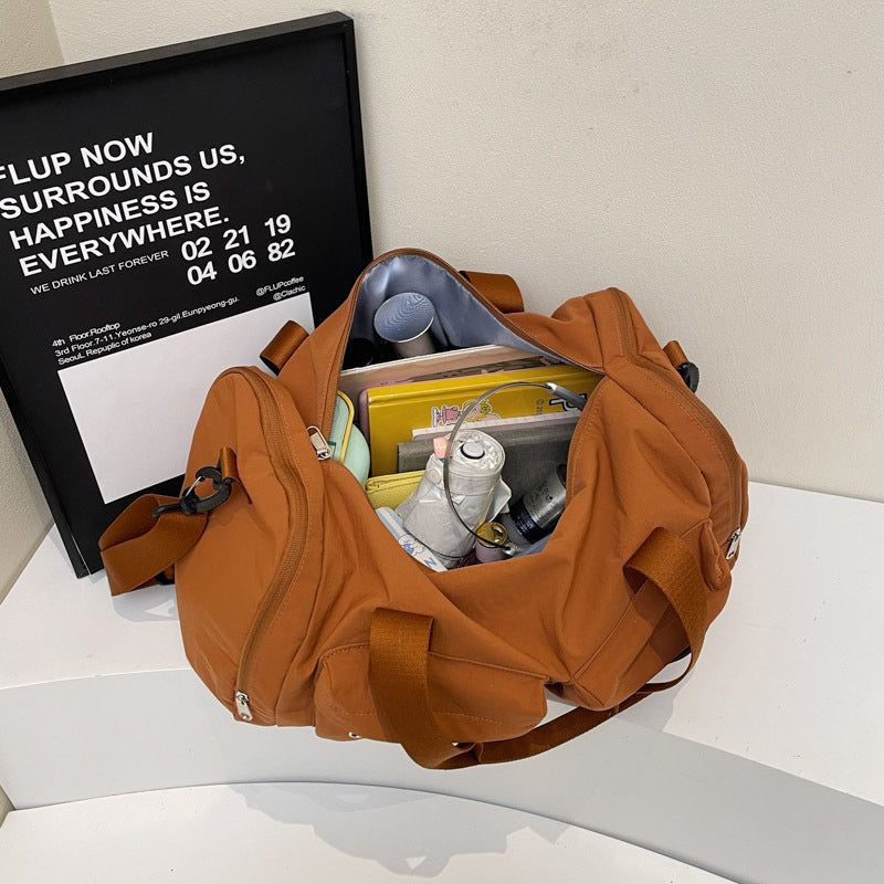 Men's Sporty Travel Bag with Innovative Storage Kalsten