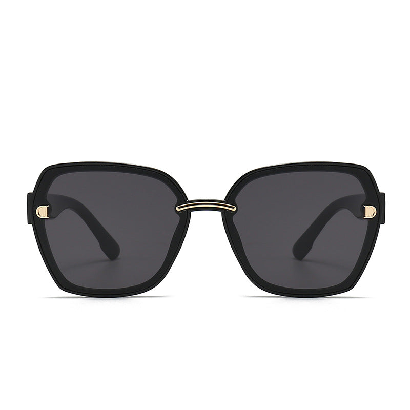Ladies' sunglasses with a stylish, square frame and elegant details Kalsten