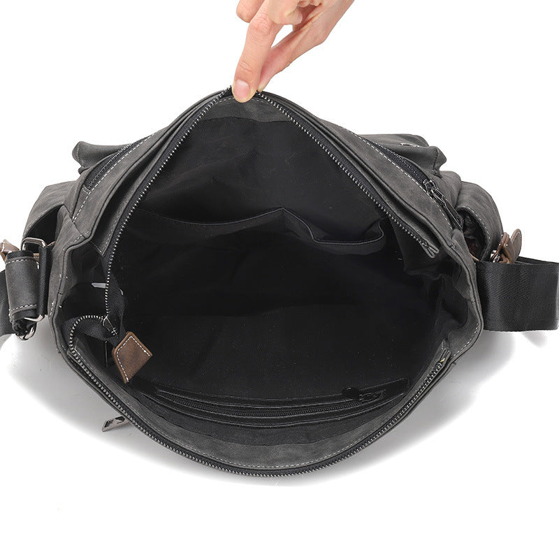 Shoulder bag with multiple compartments Kalsten