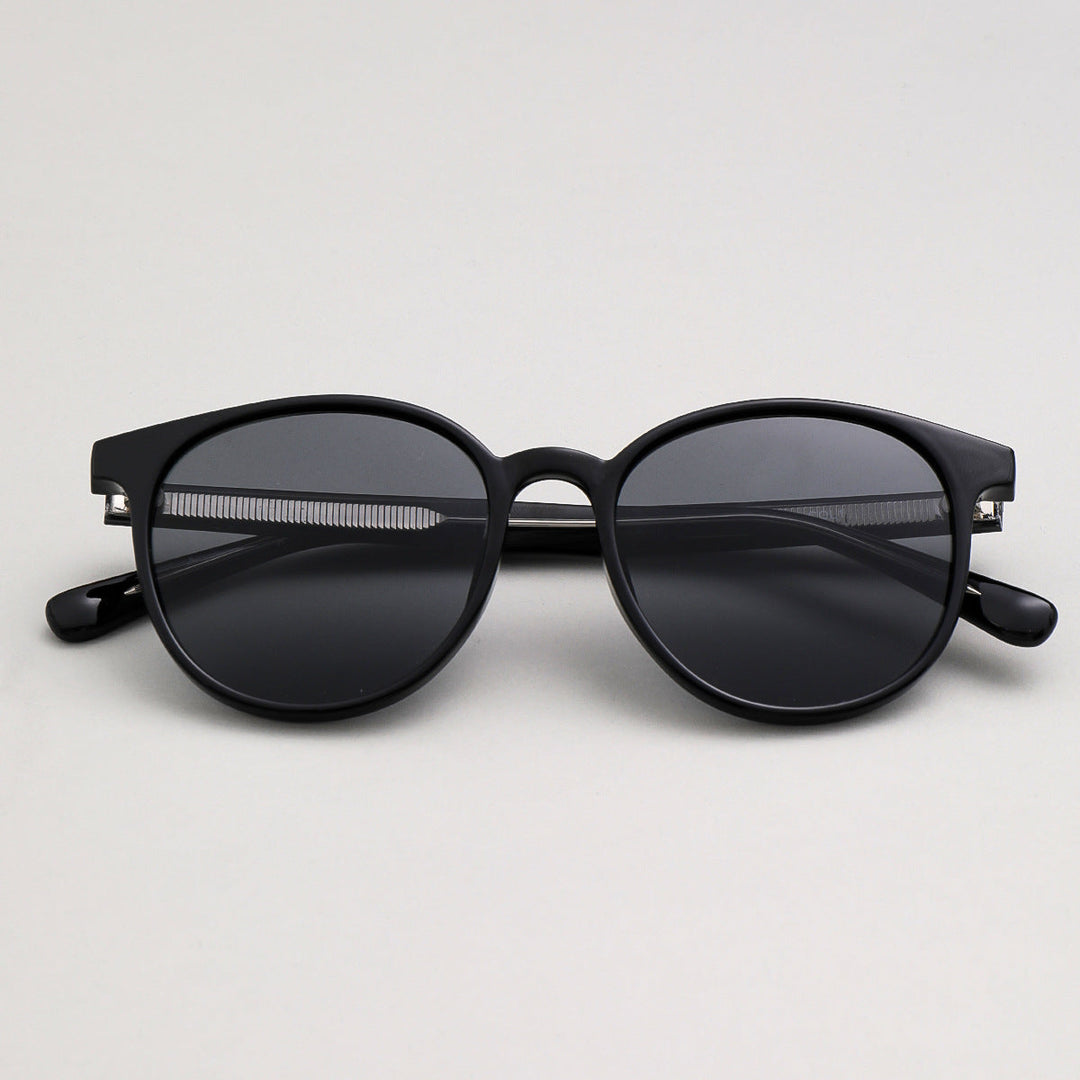 Women's fashionable sunglasses in an elegant, round design with UV protection Kalsten