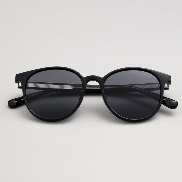 Women's fashionable sunglasses in an elegant, round design with UV protection Kalsten