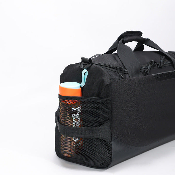 Men's sporty travel bag with ample storage space and detachable shoulder strap Kalsten