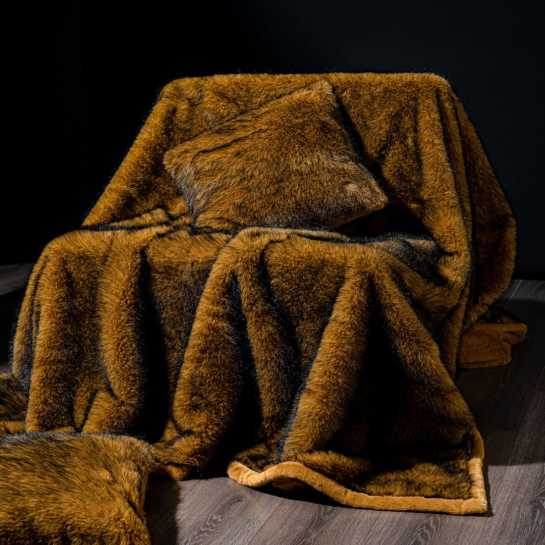 Luxurious Faux Fur Throw Blanket Kalsten 1787118668