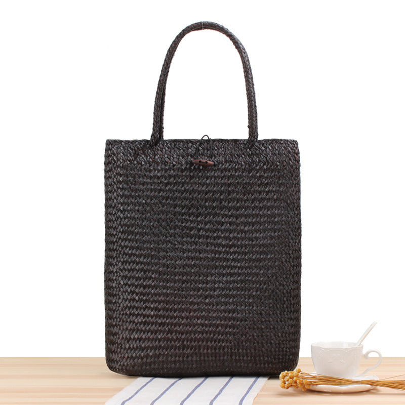Shopping bag made of woven natural material Kalsten