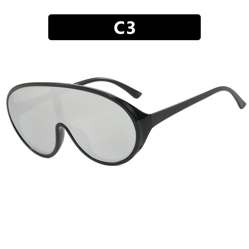 Women's futuristic sunglasses with large lenses and ergonomic frame Kalsten