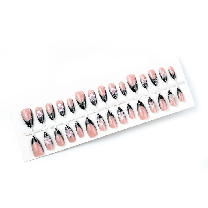 Artistic Press-On Nail Set with Floral Accent Kalsten