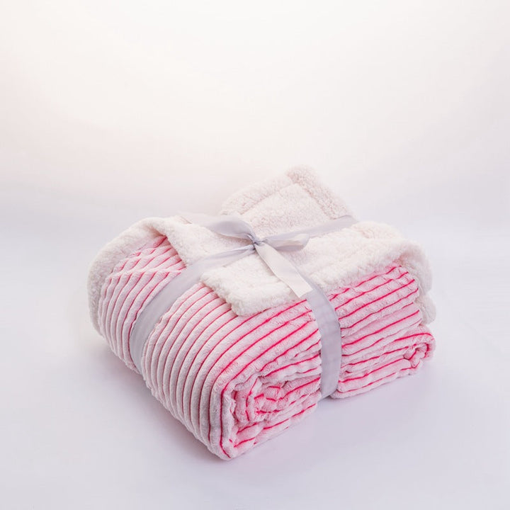 Women's luxurious and soft cuddle blanket with velvety surface Kalsten