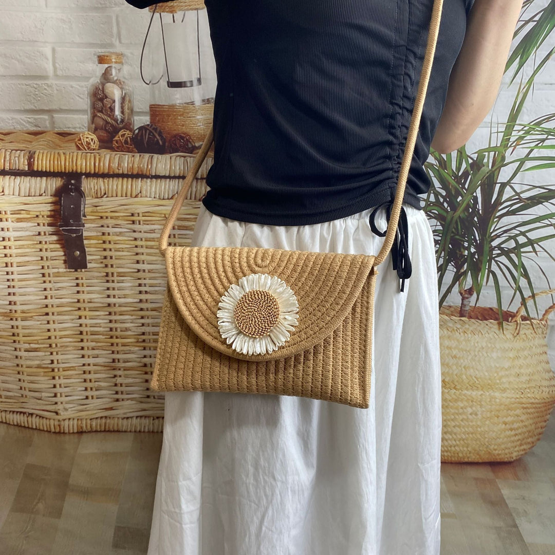 Fashionable shoulder bag with flower appliqué Kalsten