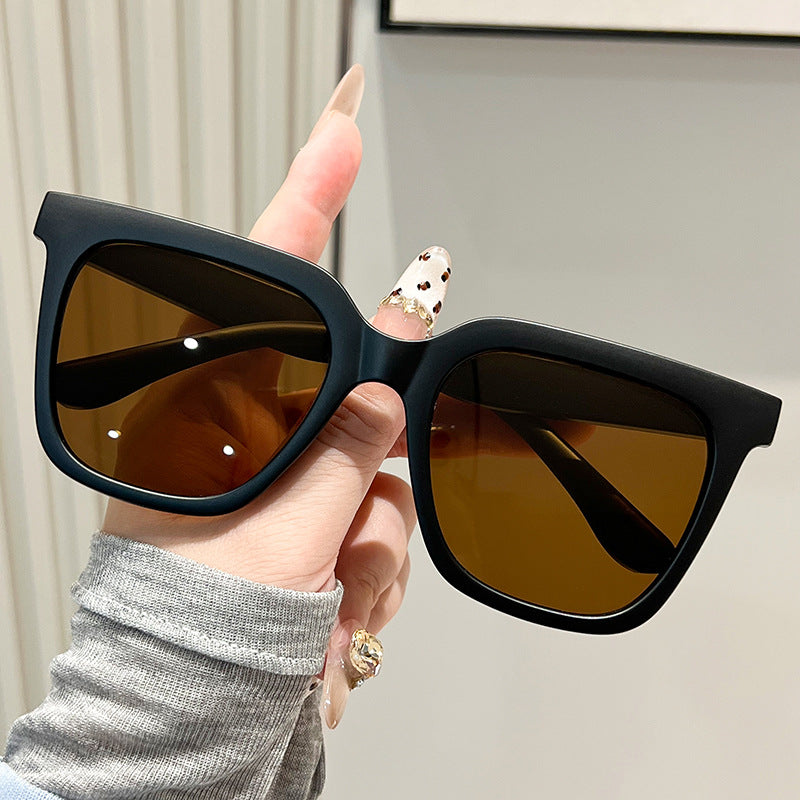 Women's oversized sunglasses with matte frame Kalsten