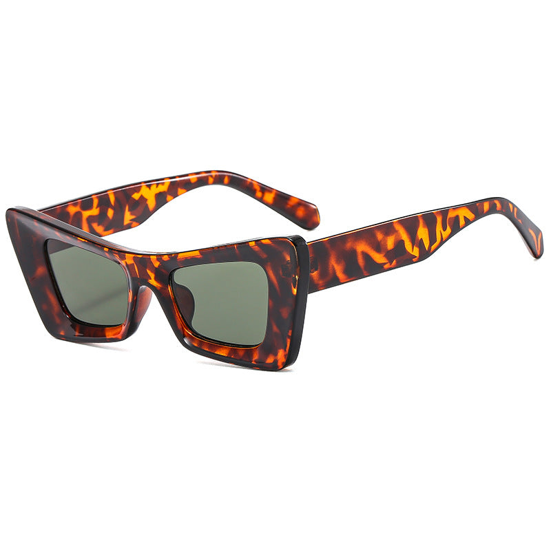 Women's trendy sunglasses with angular design Kalsten