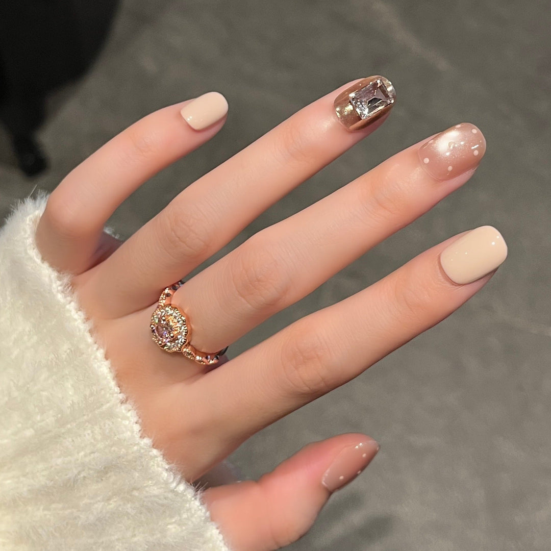 Elegant Press-On Nail Art Set Kalsten