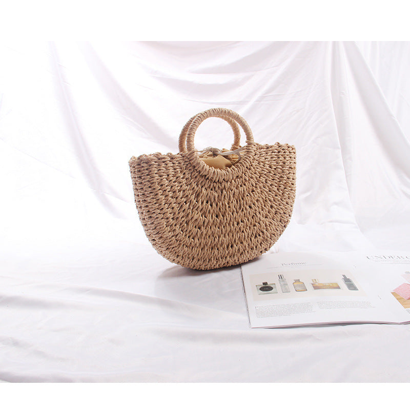 Generous basket bag with charming round handle Kalsten