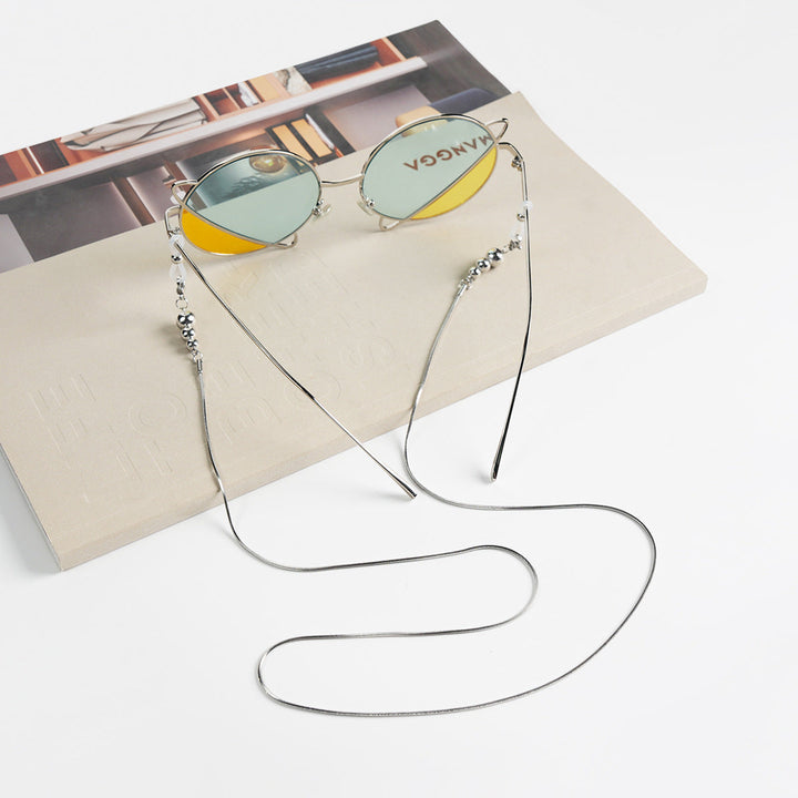 Sleek Metal Eyewear Chain Kalsten