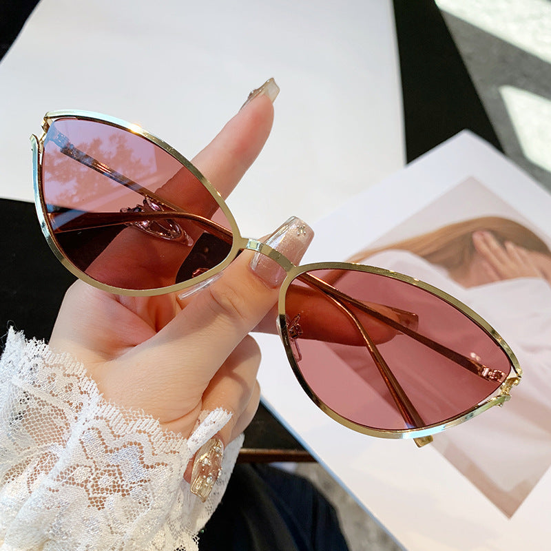 Ladies Cat-Eye Sunglasses with Elegant Metal Frame and UV Protection Kalsten