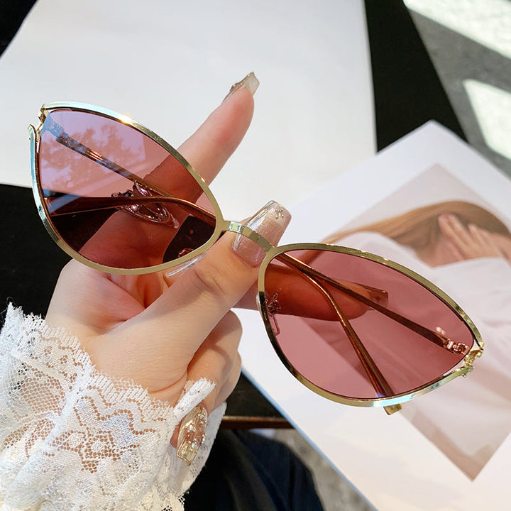 Ladies Cat-Eye Sunglasses with Elegant Metal Frame and UV Protection Kalsten