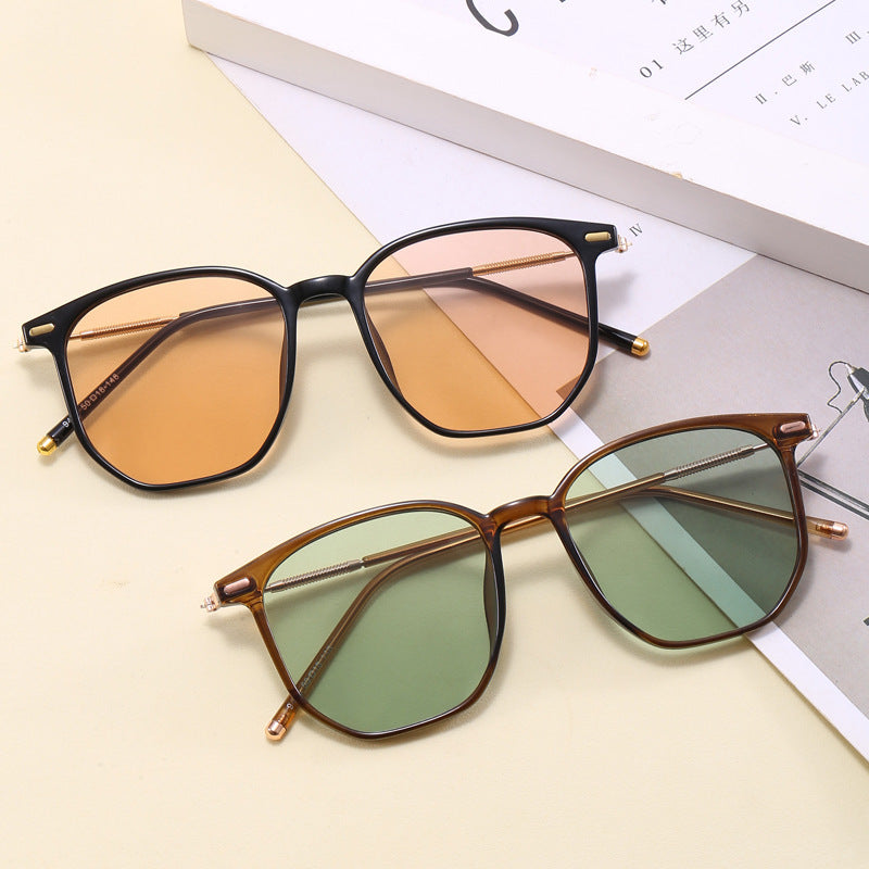 Ladies Fashion Glasses in Timeless Square Design Kalsten