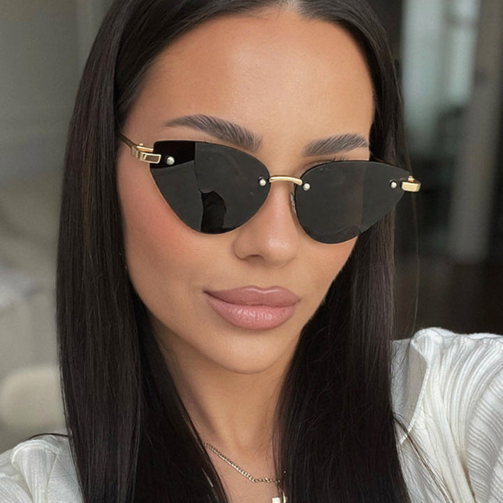 Women elegant Cat-Eye sunglasses with ultra-light metal frame Kalsten