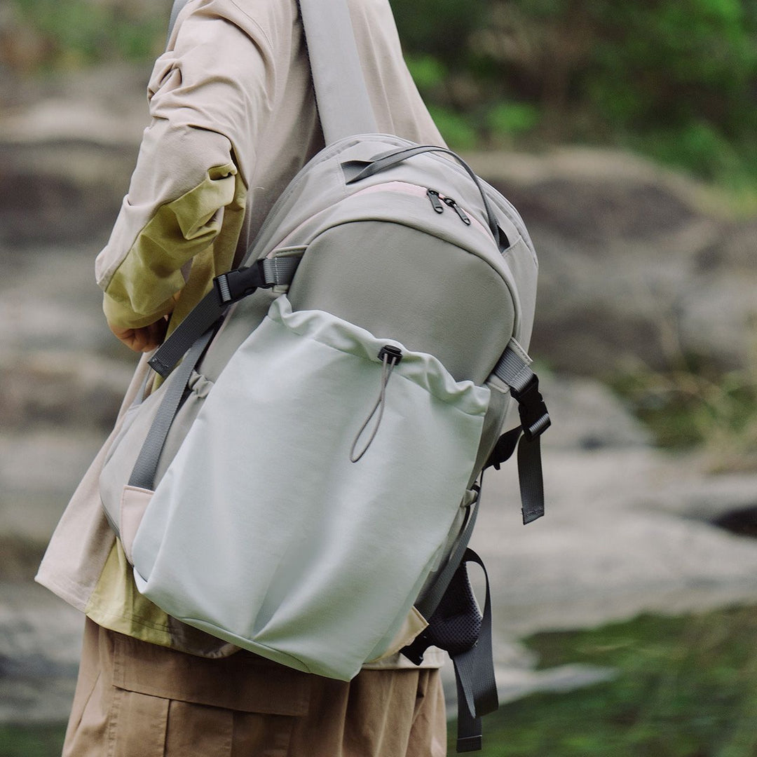 Functional backpack with intelligent storage concept Kalsten