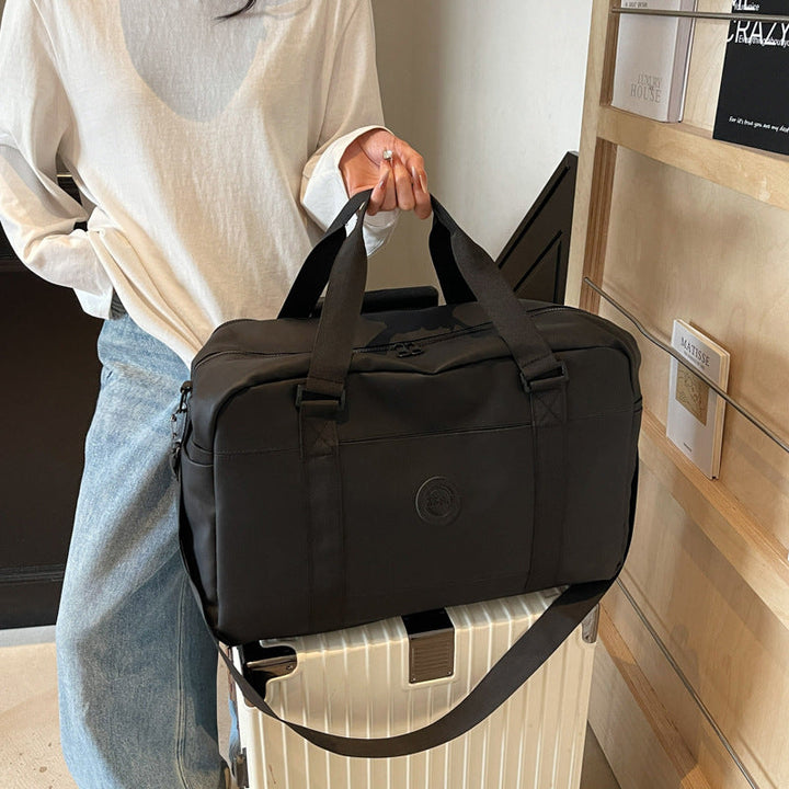 Multifunctional Travel Bag With Durable Outer Material And Practical Interior Kalsten