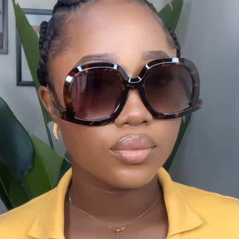 Women's oversized sunglasses with fashionable design Kalsten