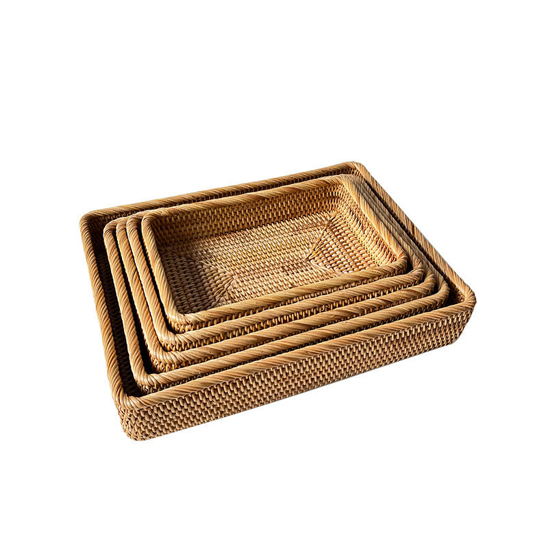 Women rectangular serving platter made of woven natural material Kalsten