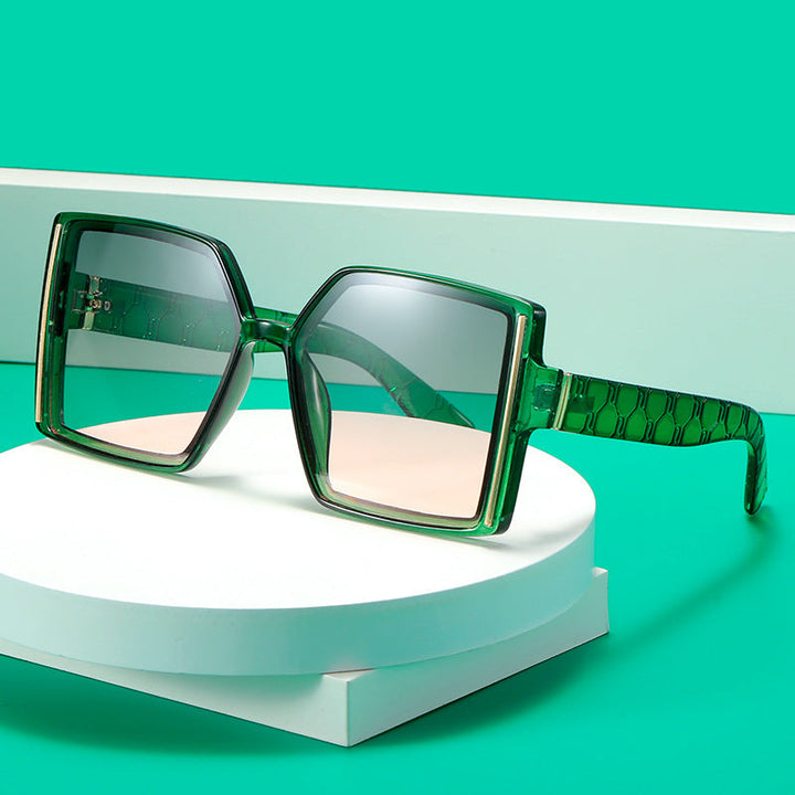 Women’s fashionable sunglasses in retro-inspired design Kalsten
