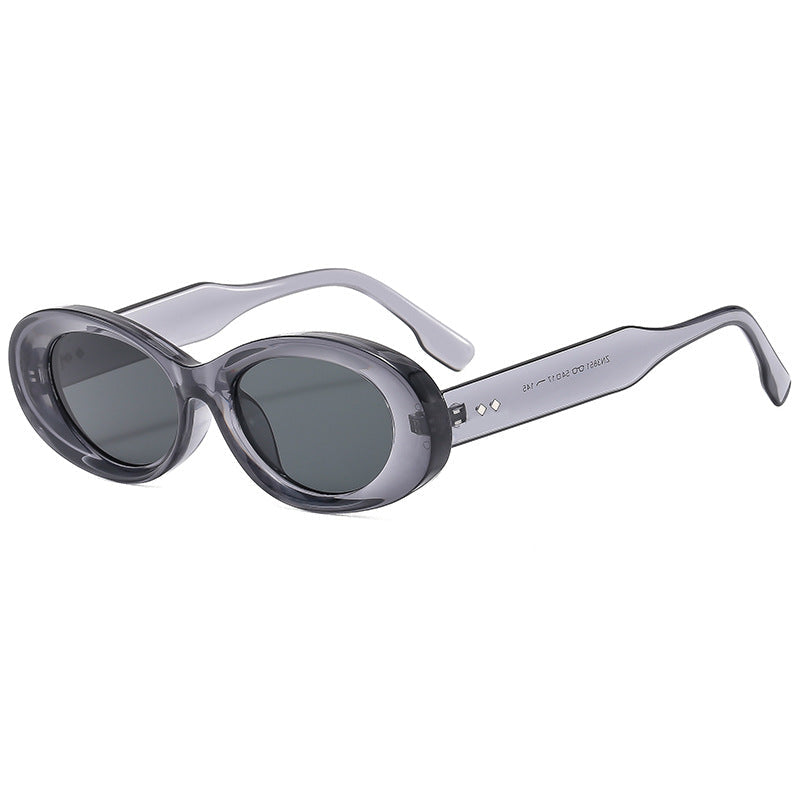 Women Retro-inspired Sunglasses in elegant oval design Kalsten