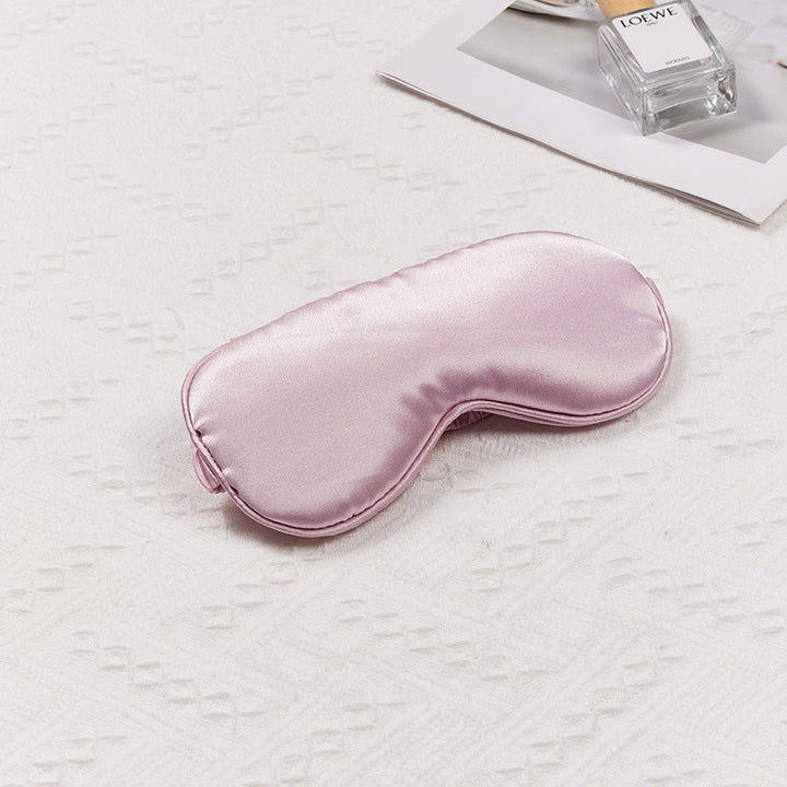 Women's ergonomic sleep mask made of satin-like material with contoured eye area Kalsten