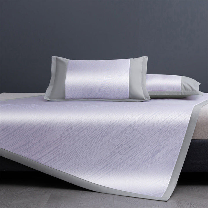 Women's Luxurious Bedspread with Elegant Two-Tone Design Kalsten