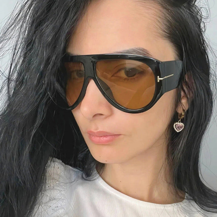 Ladies elegant sunglasses in striking design Kalsten