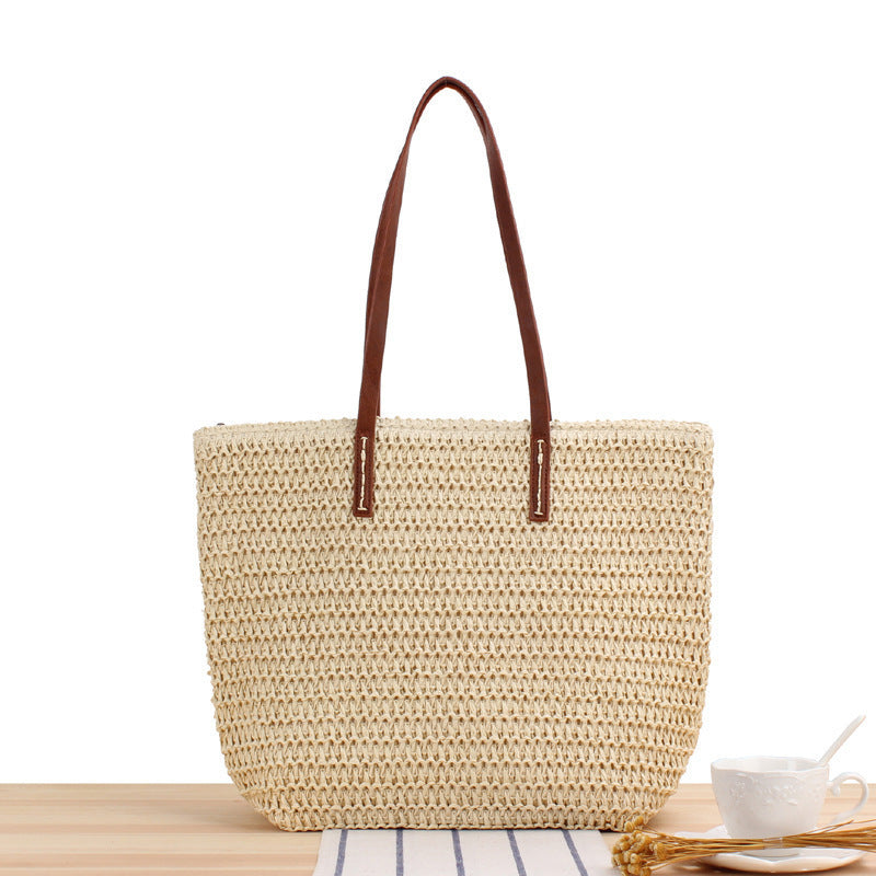 Stylish Beach Bag Made of Natural Material Kalsten
