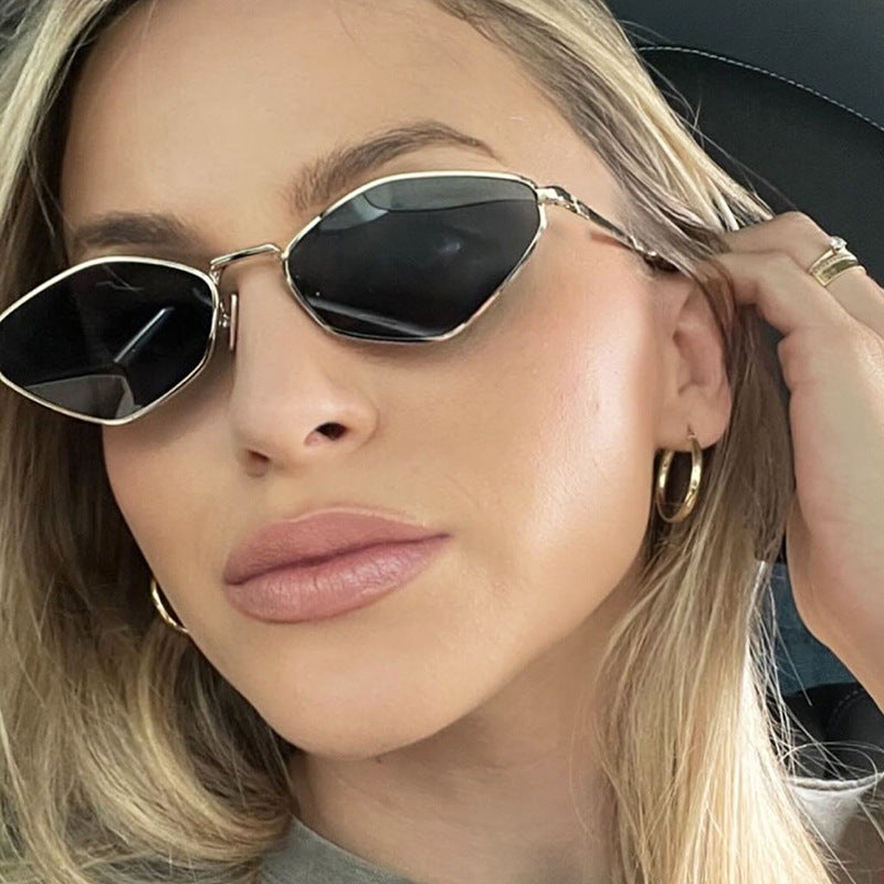 Women's geometric sunglasses with fine metal frame and UV protection Kalsten