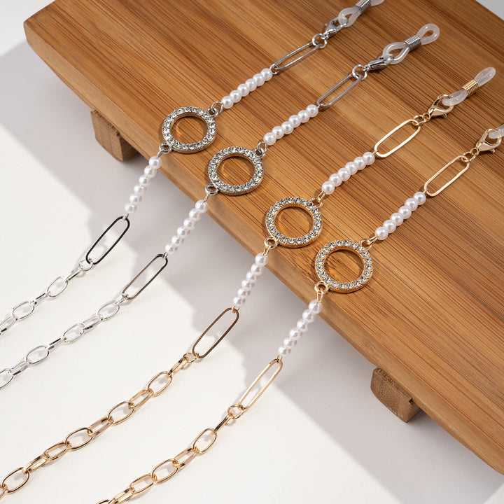 Glamorous Pearl-Embellished Eyewear Chain kalsten