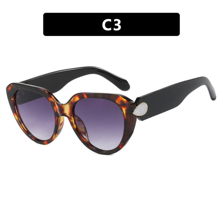 Women Cat-Eye Sunglasses with striking design and protective UV filter Kalsten