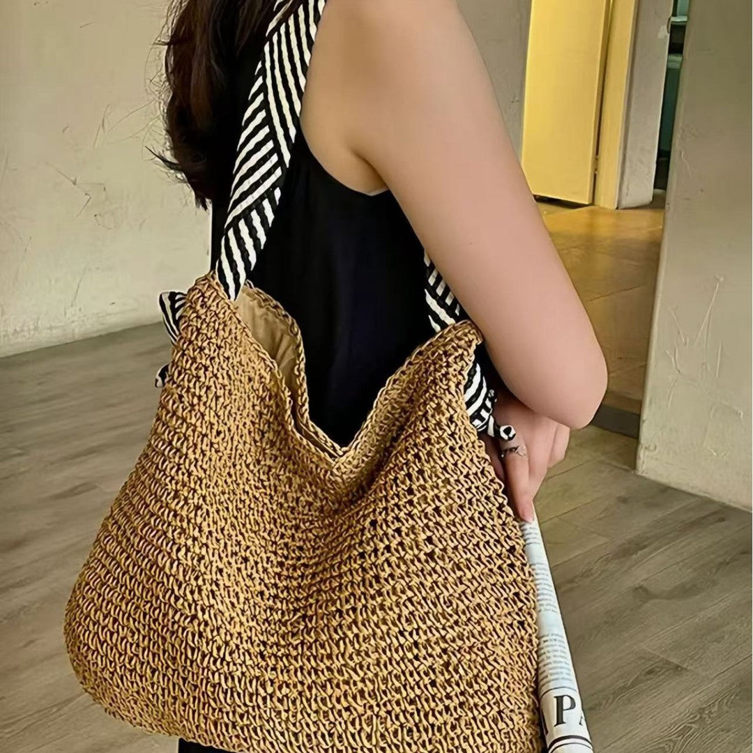 Handcrafted Trendy Straw Bag Kalsten