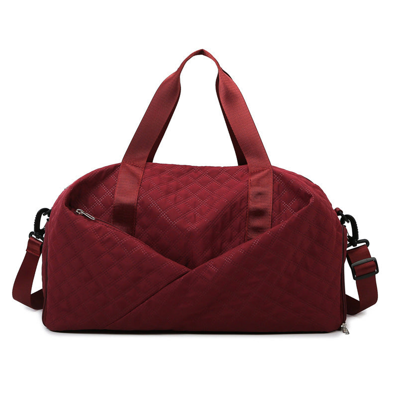 Sporty travel bag with elegant quilted pattern Kalsten