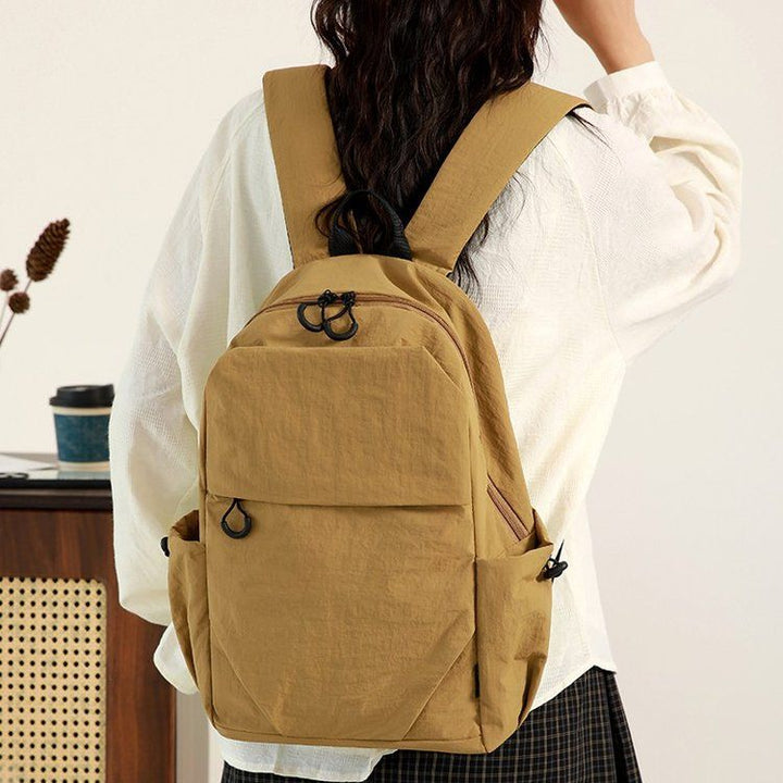 Everyday backpack with elastic side pockets Kalsten