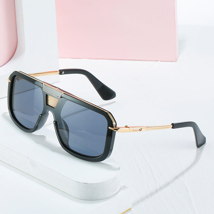 Women's fashionable corrective glasses with stylish, oversized frames Kalsten
