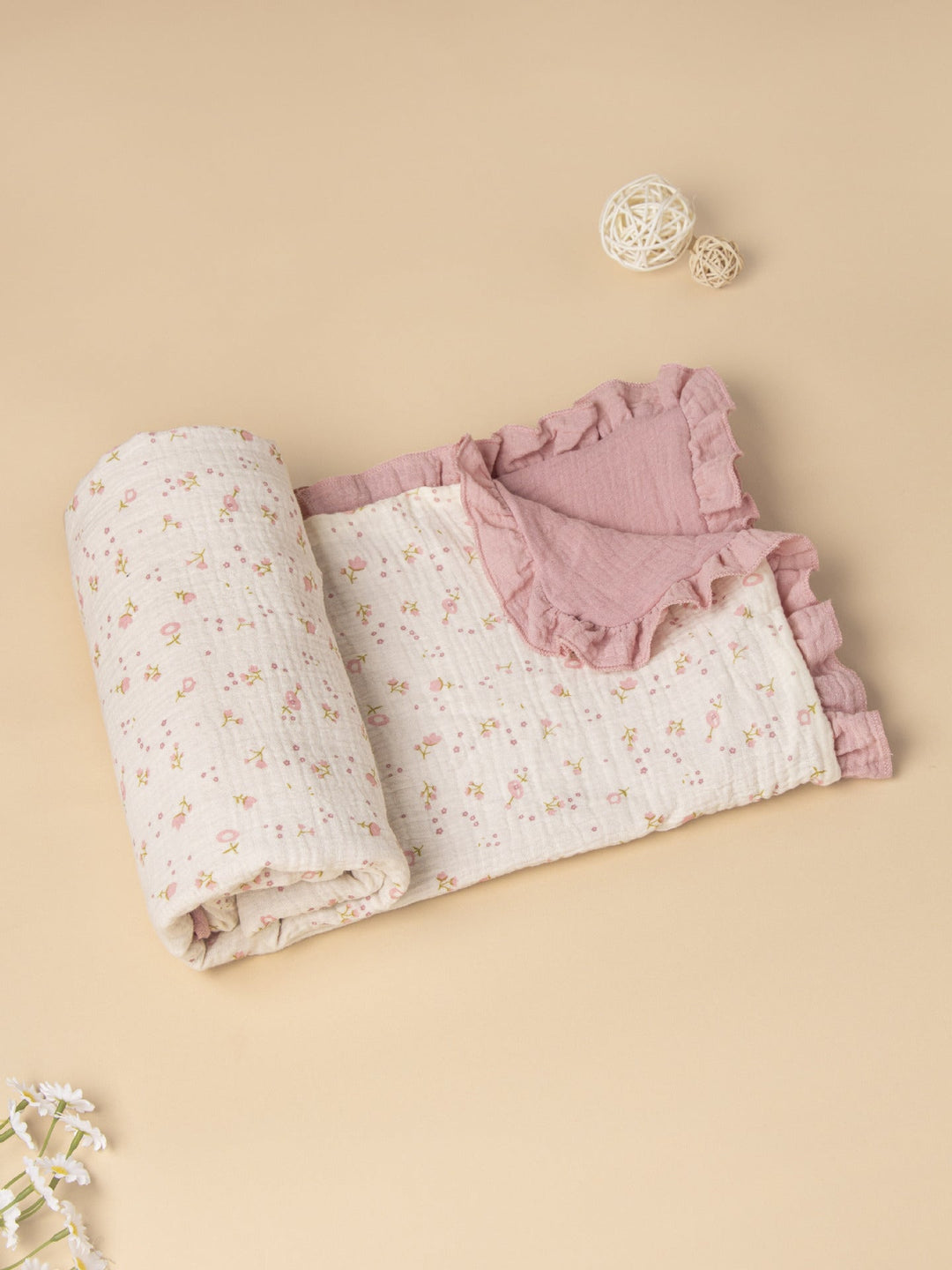 Soft Muslin Baby Blanket with Frill Edging kalsten