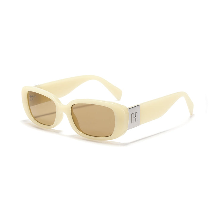 Ladies fashionable sunglasses with ergonomic plastic frame and wide UV protection lenses Kalsten