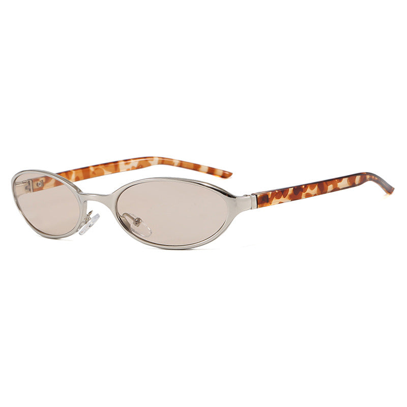 Women's elegant sunglasses with protective UV filter and slim frame Kalsten