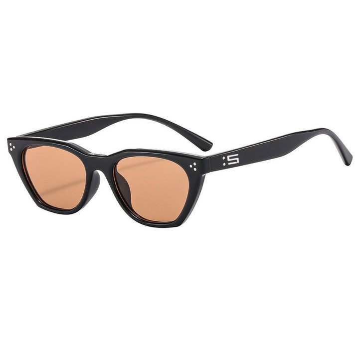 Women Retro-inspired Sunglasses with Distinctive Frame Kalsten