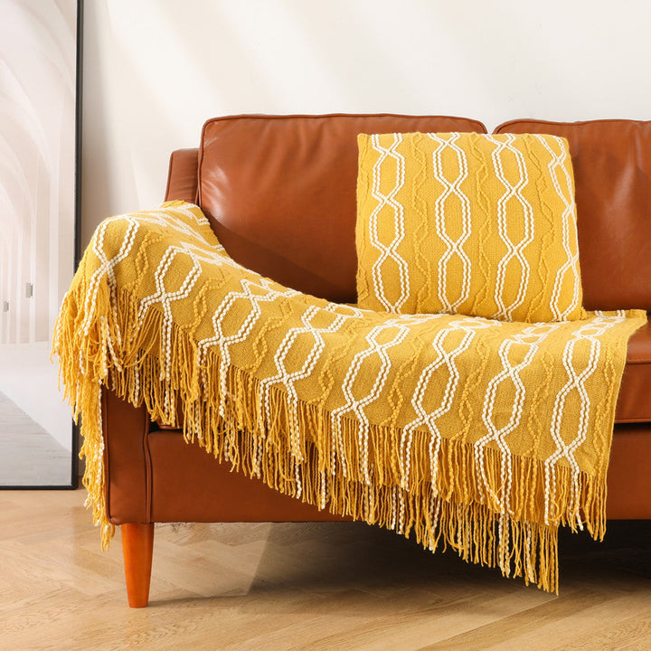 Ladies decorative and cozy woven blanket Kalsten