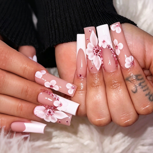Floral Accent Press-On Nail Art Kit Acalora
