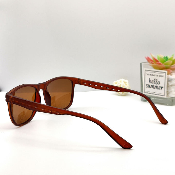 Men's stylish sunglasses with a sleek frame and polarized lenses Kalsten