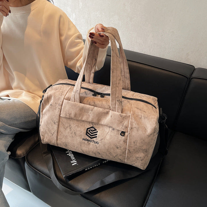 Sporty Travel Bag with Comfortable Shoulder Strap Kalsten